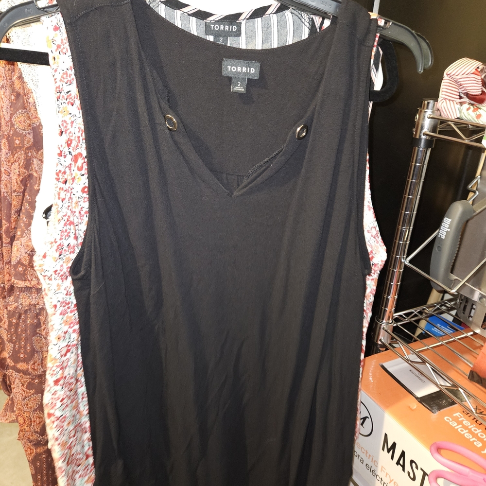 Torrid Black Sleeveless Tank Top